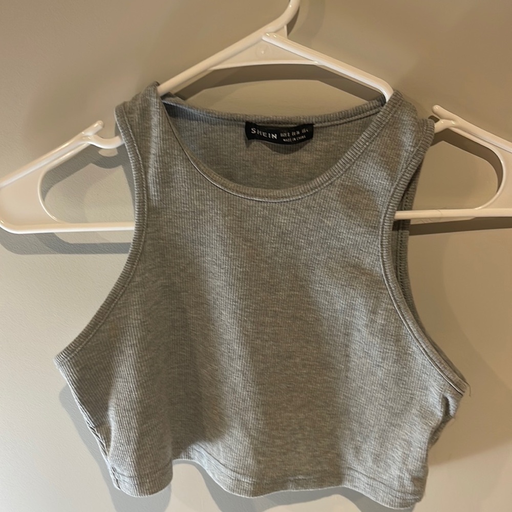 A gray SHEIN crop top. Size small.